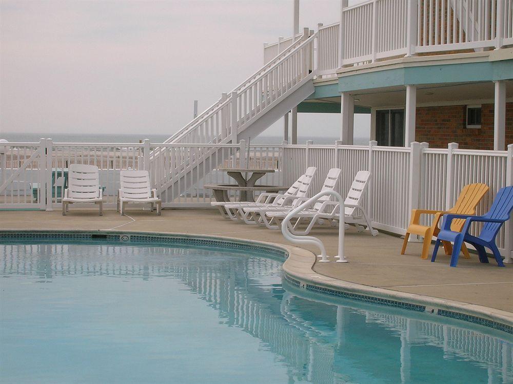 Monterey Resort Уайлдууд Крест Екстериор снимка